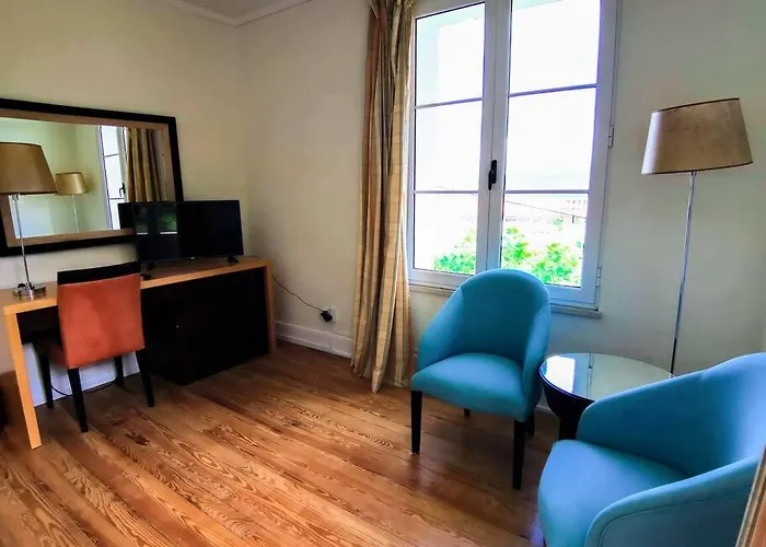 Garden's Nest - East *