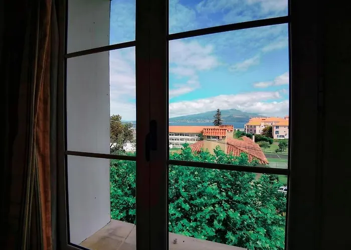 Garden's Nest - East Conceicao (Faial)